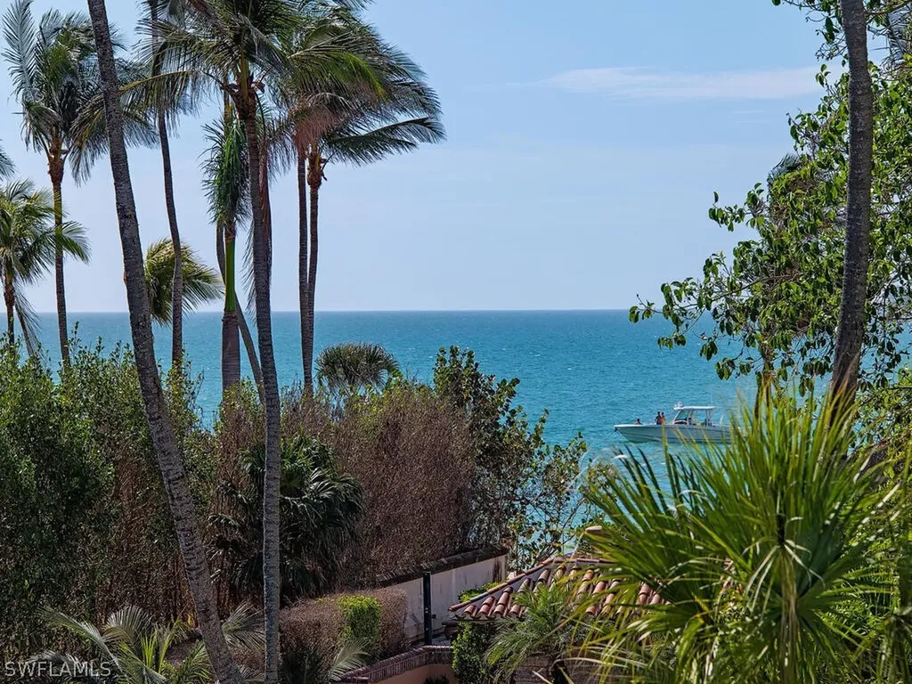 2060 Gordon Drive Naples FL 34102