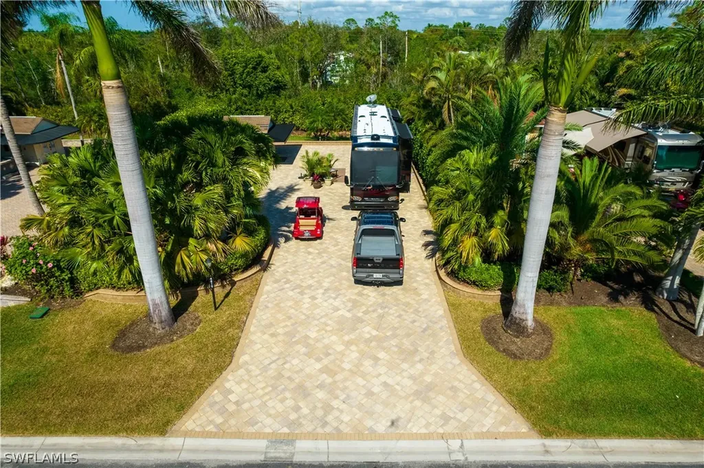 4810 Southern Breeze Drive Naples FL 34114