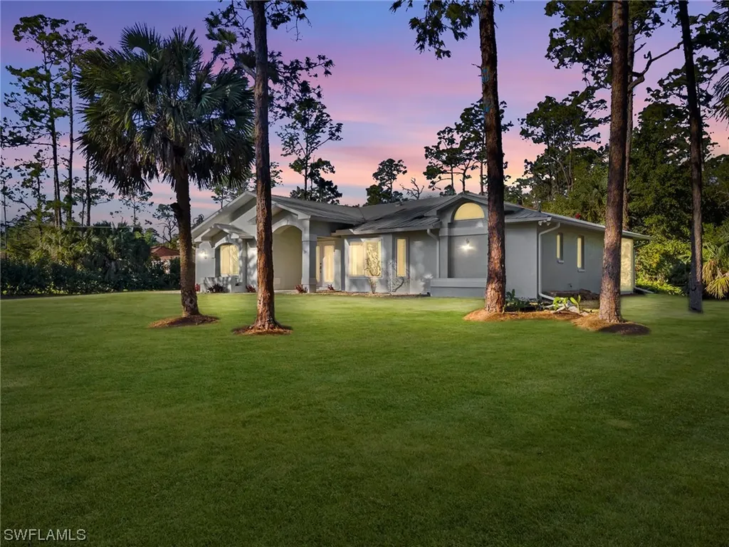 281 3rd Street SW Naples FL 34117