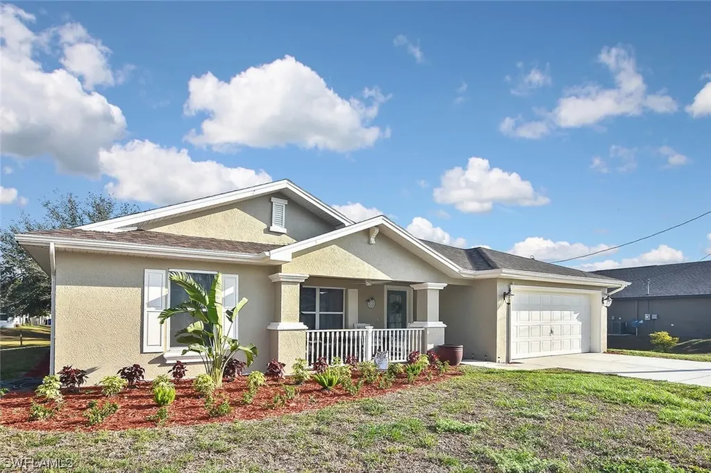857 Rue Labeau Circle Fort Myers FL 33913
