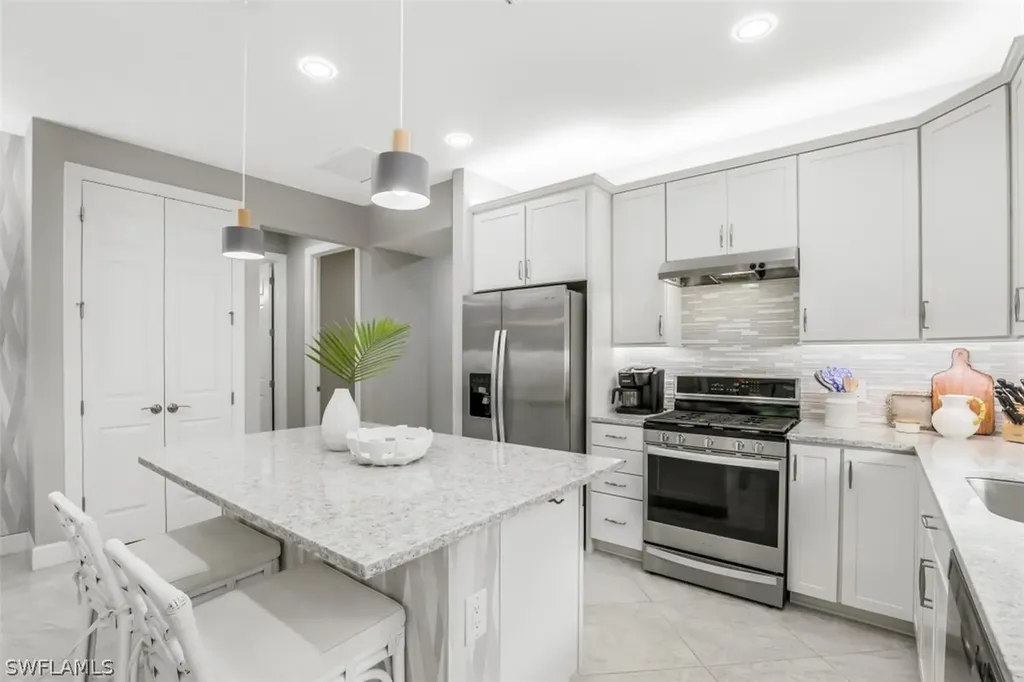 7682 Jacaranda Lane Naples FL 34114