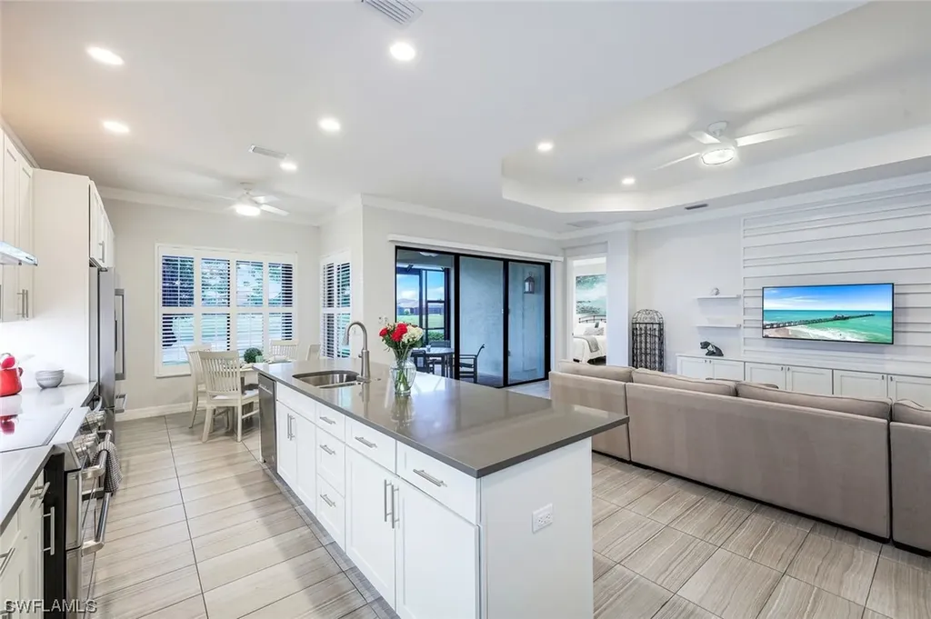 2777 Cinnamon Bay Circle Naples FL 34119