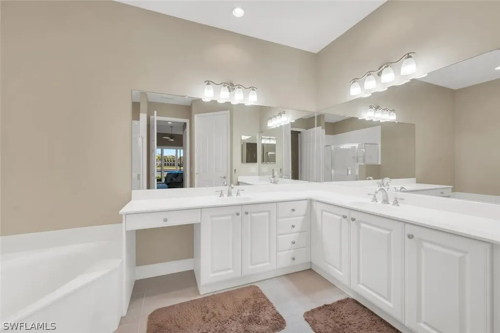 9288 Grassi Way Naples FL 34114