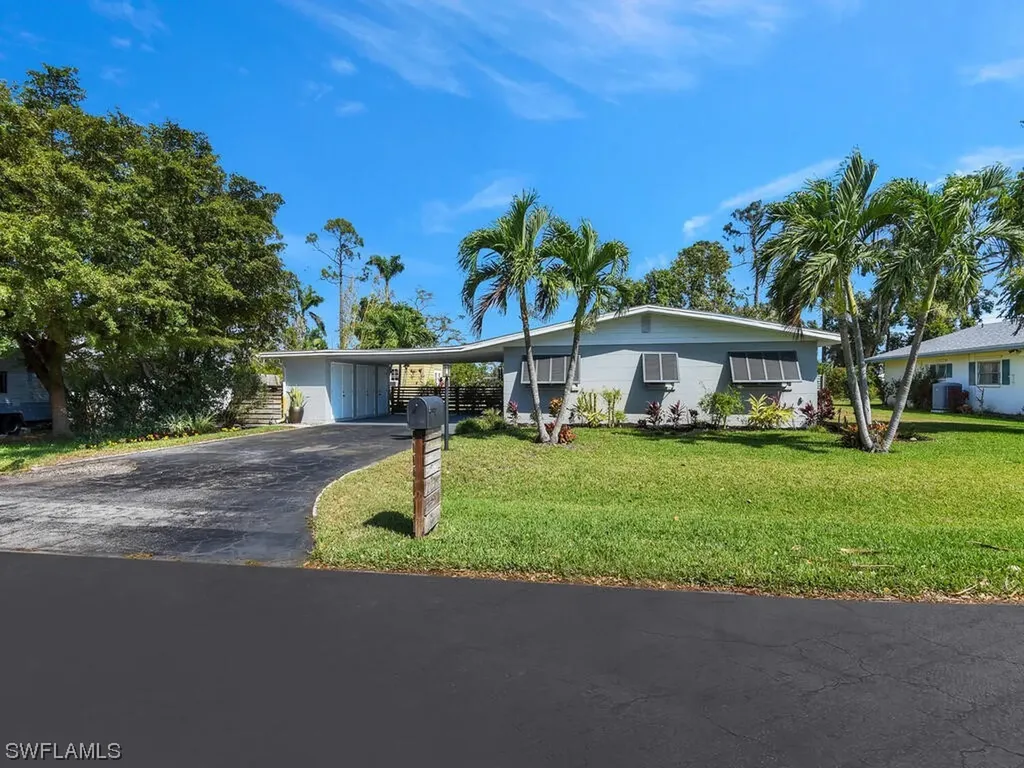 2219 Dover Avenue Fort Myers FL 33907
