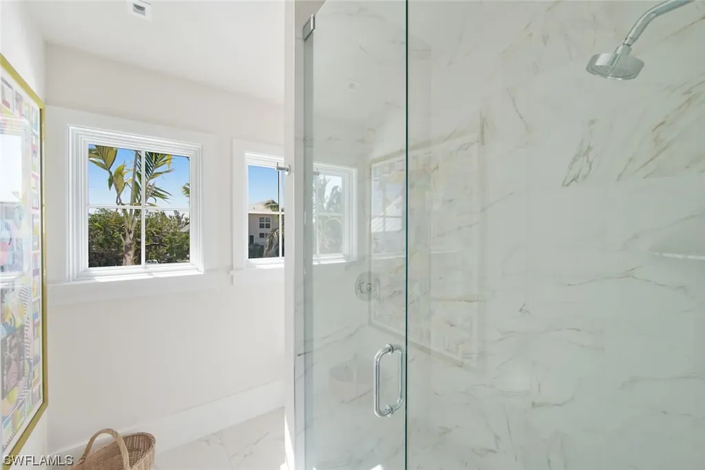 568 Lighthouse Way Sanibel FL 33957