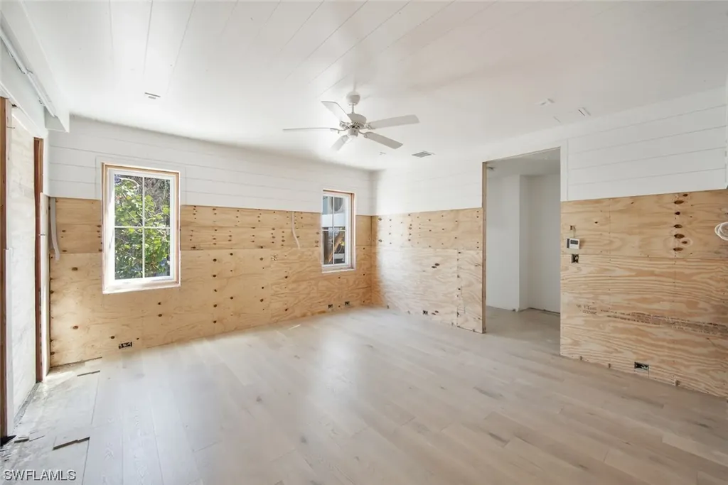 568 Lighthouse Way Sanibel FL 33957