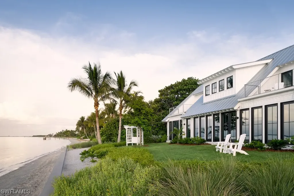 568 Lighthouse Way Sanibel FL 33957