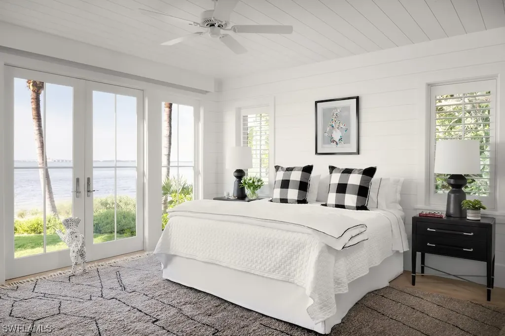 568 Lighthouse Way Sanibel FL 33957