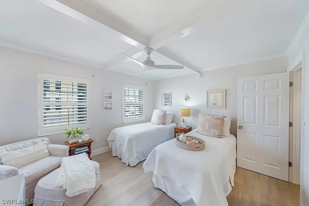 3483 Gulf Shore Boulevard N Naples FL 34103