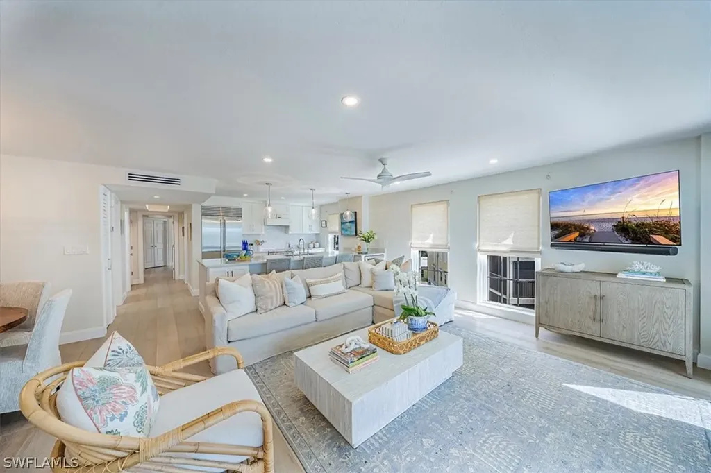 3483 Gulf Shore Boulevard N Naples FL 34103