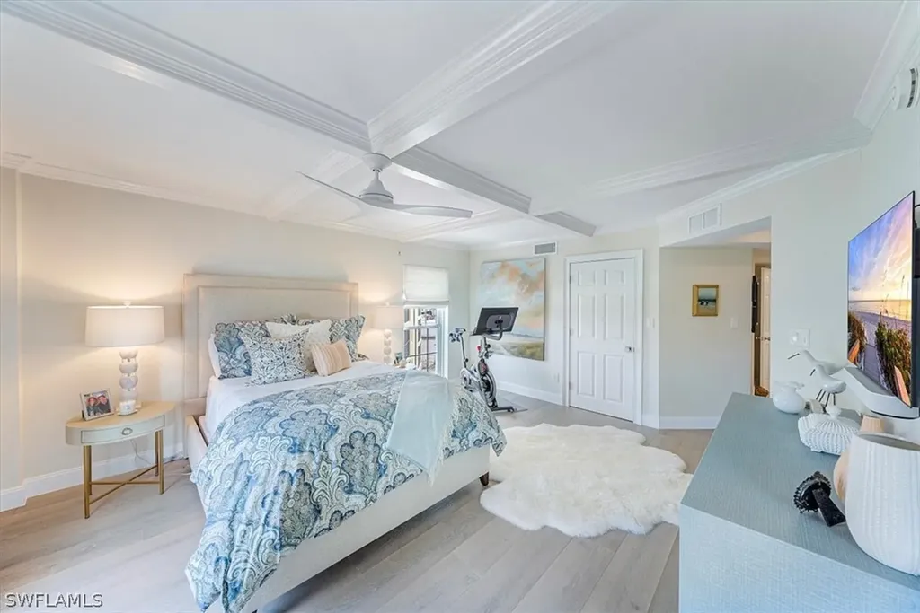 3483 Gulf Shore Boulevard N Naples FL 34103