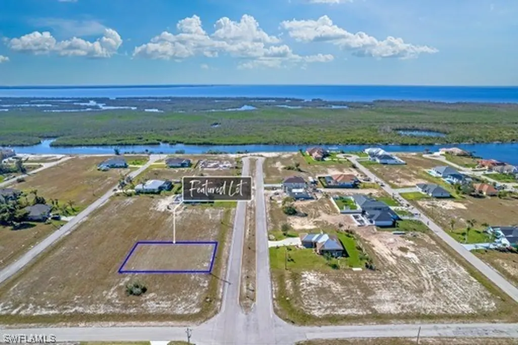 4604 Jacaranda Parkway W Cape Coral FL 33993