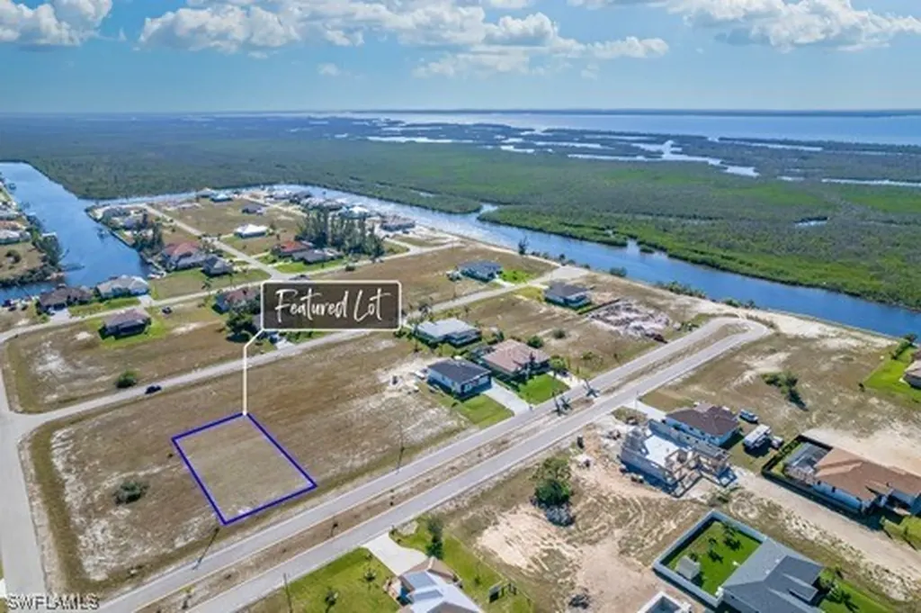 4604 Jacaranda Parkway W Cape Coral FL 33993