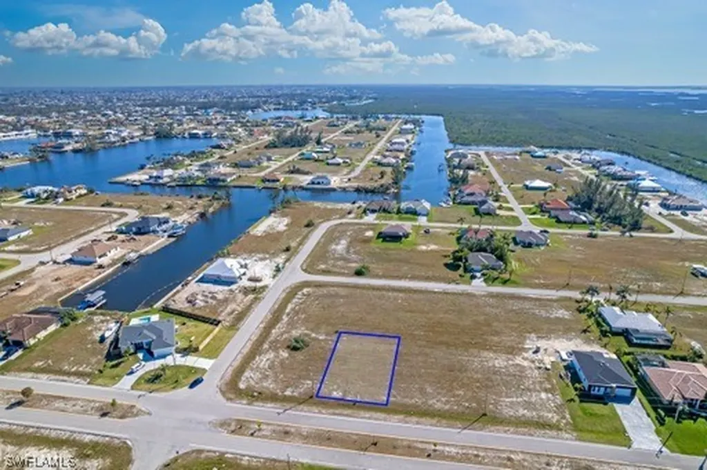 4604 Jacaranda Parkway W Cape Coral FL 33993