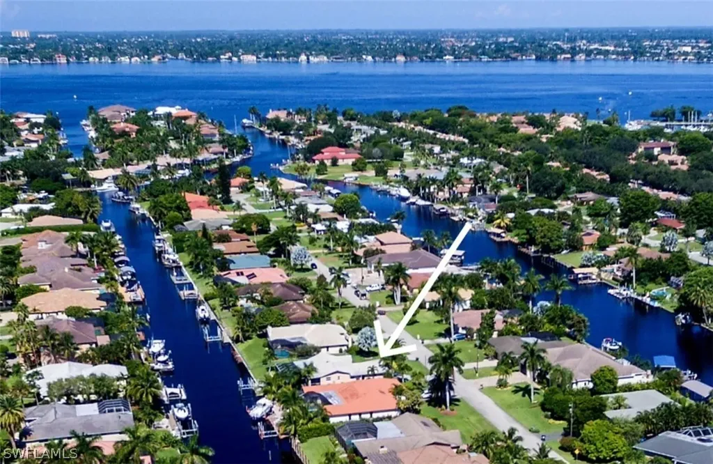 1042 N Waterway Drive Fort Myers FL 33919