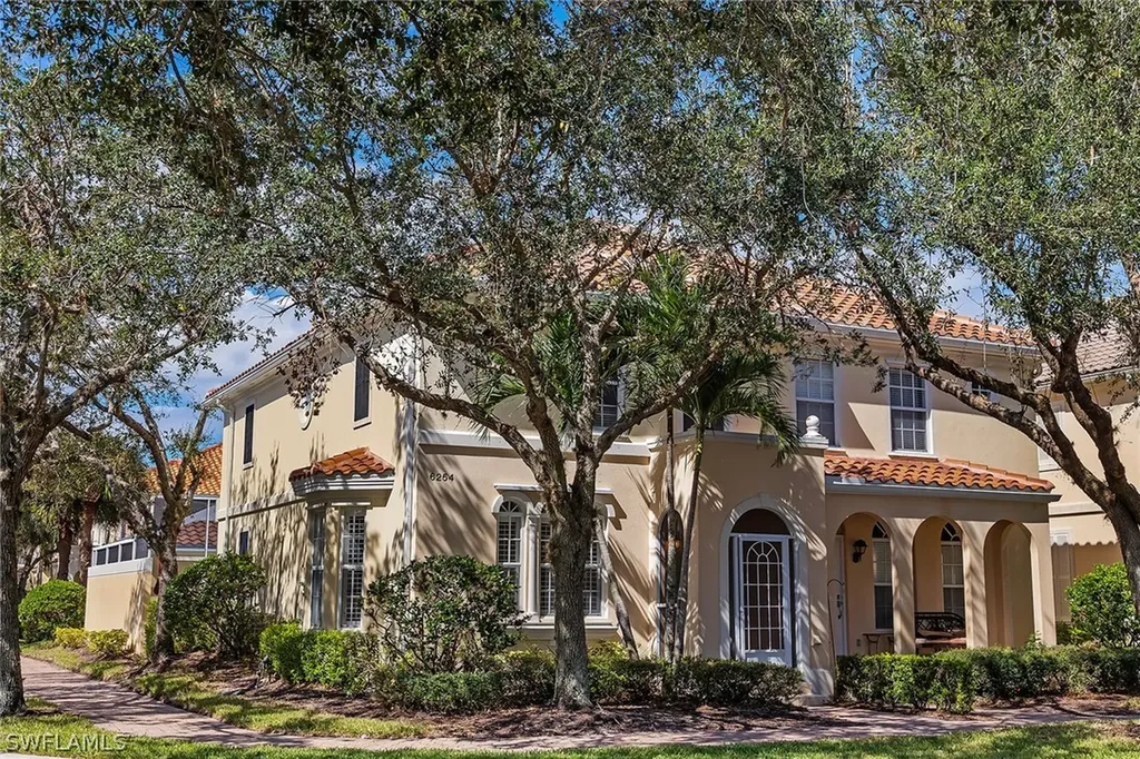 6254 Towncenter Circle Naples FL 34119