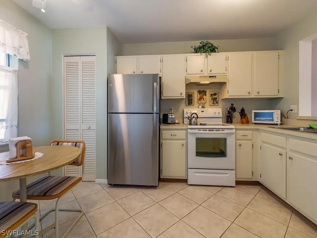 1316 Derbyshire Court Naples FL 34116