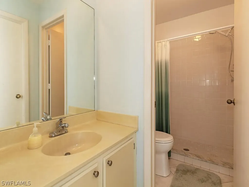 1316 Derbyshire Court Naples FL 34116