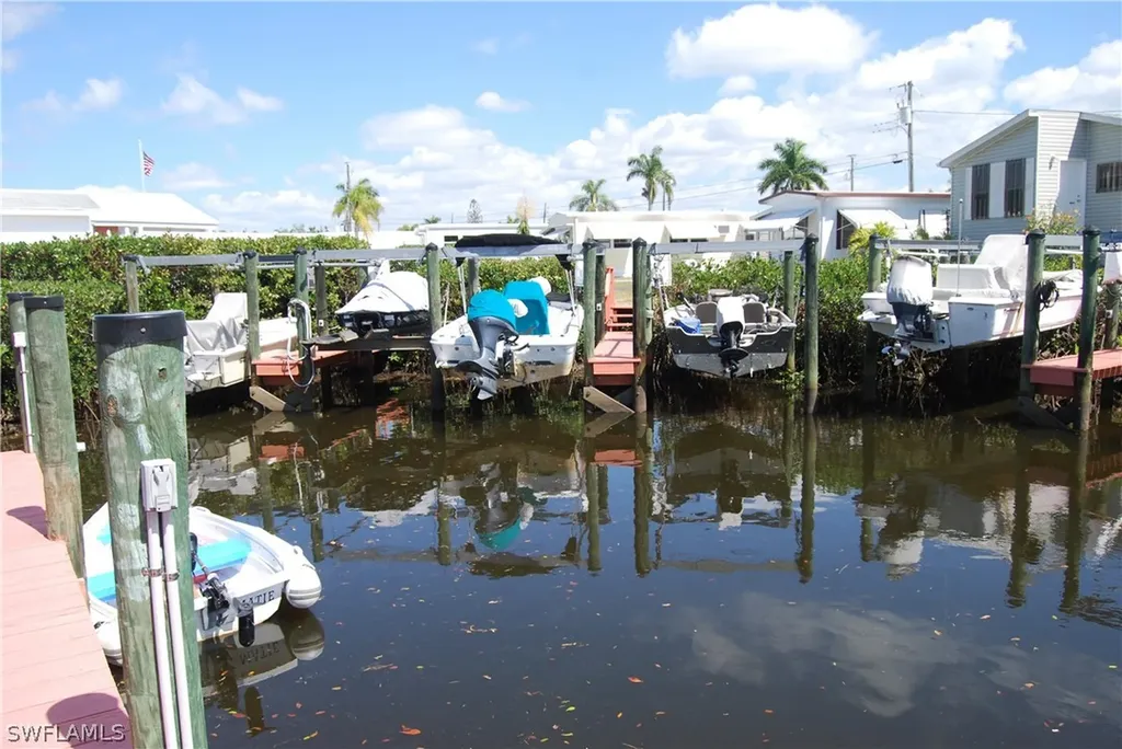 20700 River Drive Estero FL 33928