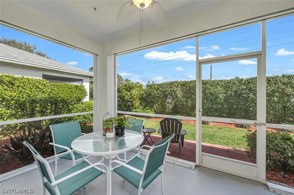 419 Crossfield Circle Naples FL 34104