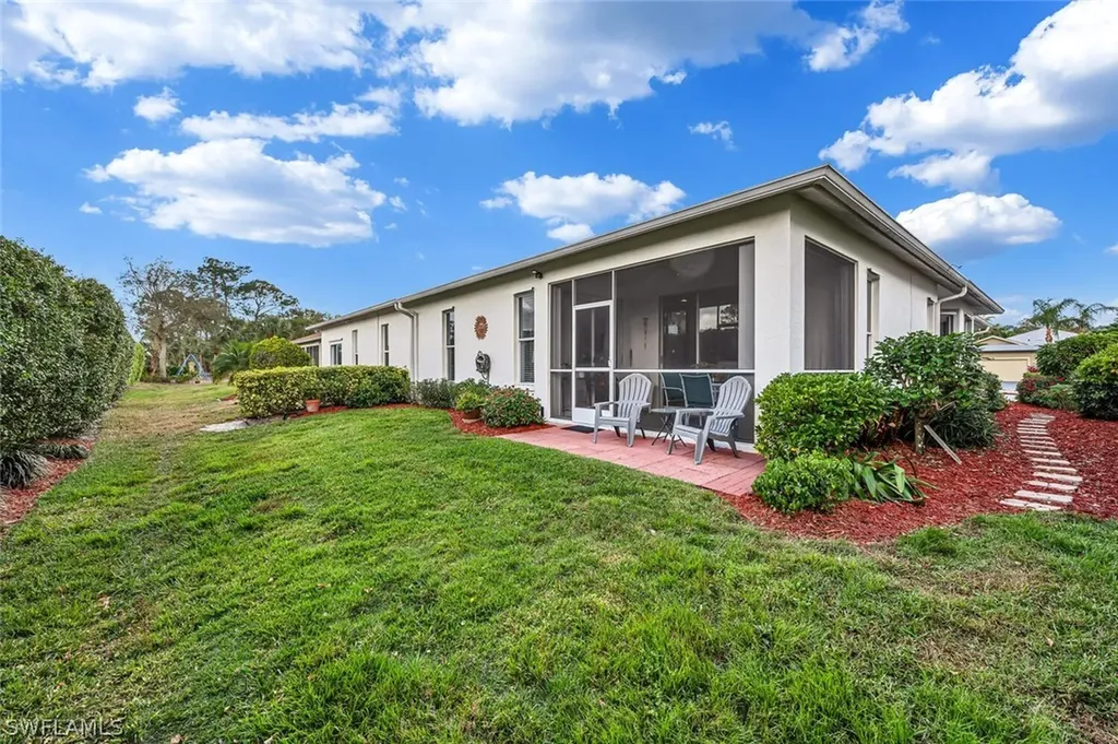 419 Crossfield Circle Naples FL 34104