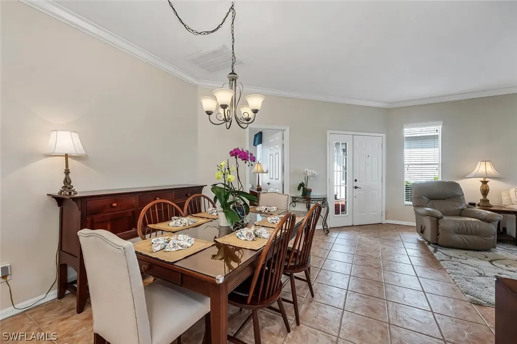 419 Crossfield Circle Naples FL 34104