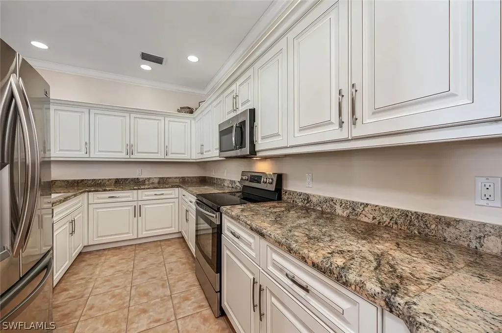 419 Crossfield Circle Naples FL 34104