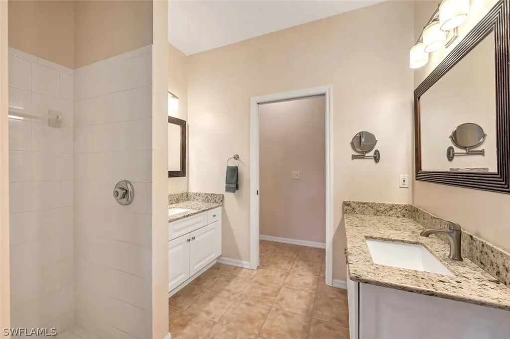 419 Crossfield Circle Naples FL 34104