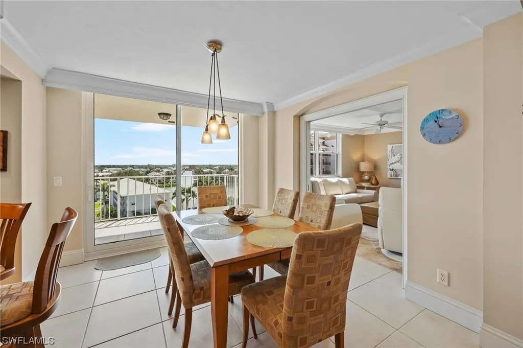 10691 Gulf Shore Drive Naples FL 34108