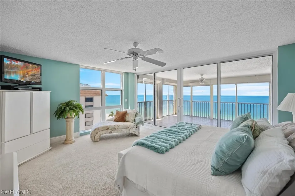 10691 Gulf Shore Drive Naples FL 34108