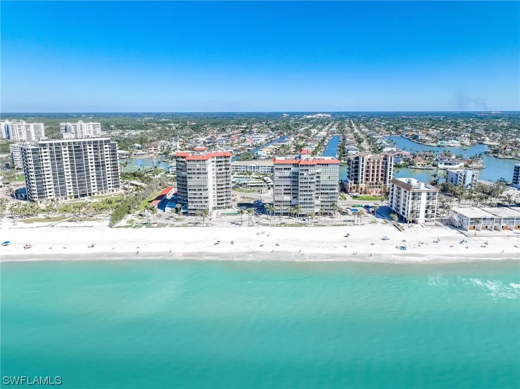 10691 Gulf Shore Drive Naples FL 34108