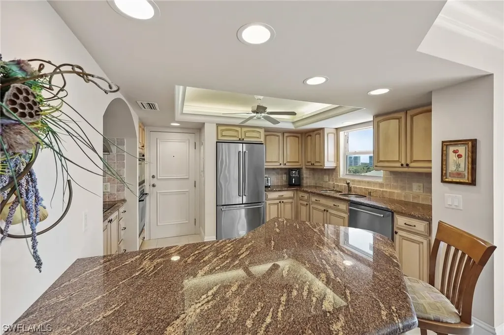 10691 Gulf Shore Drive Naples FL 34108