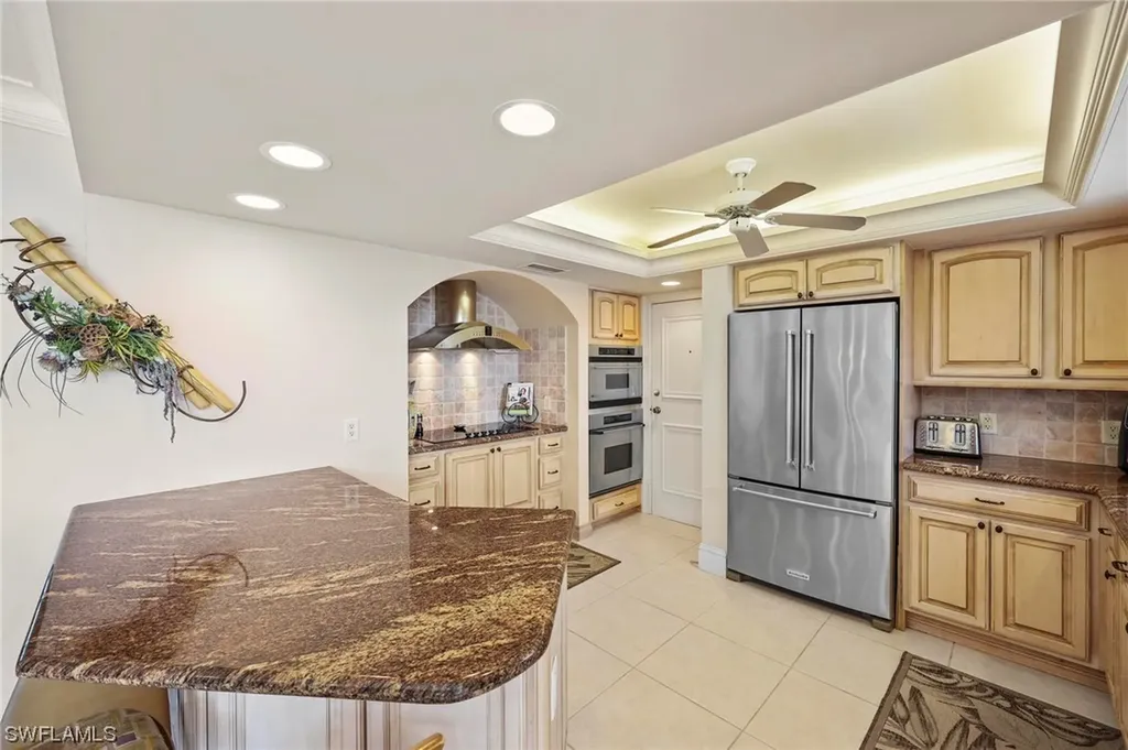 10691 Gulf Shore Drive Naples FL 34108