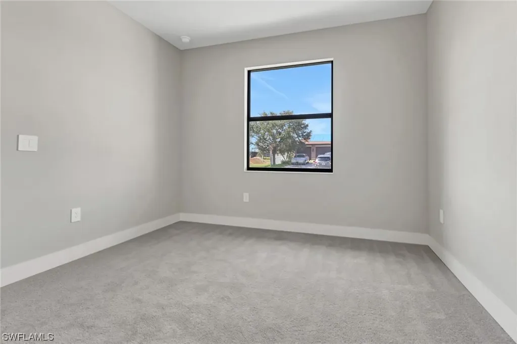 110 NW 7th Street Cape Coral FL 33993