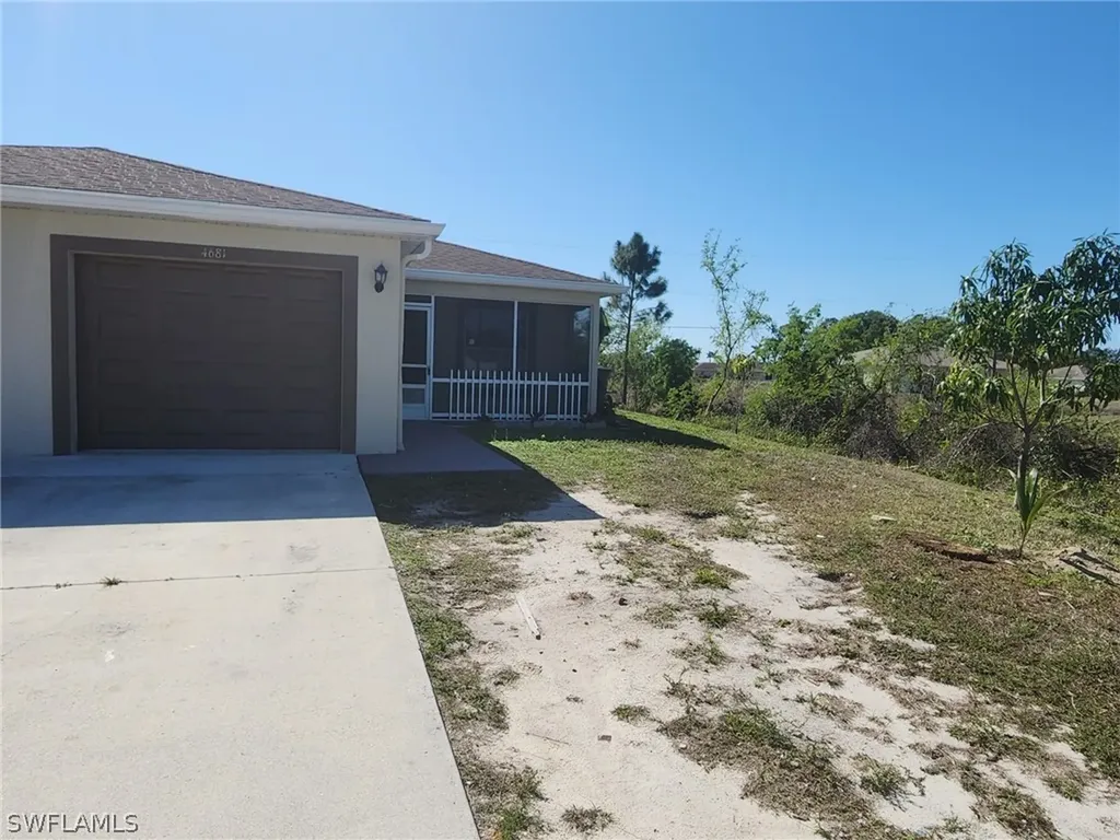 4681 Golfview Boulevard Lehigh Acres FL 33973