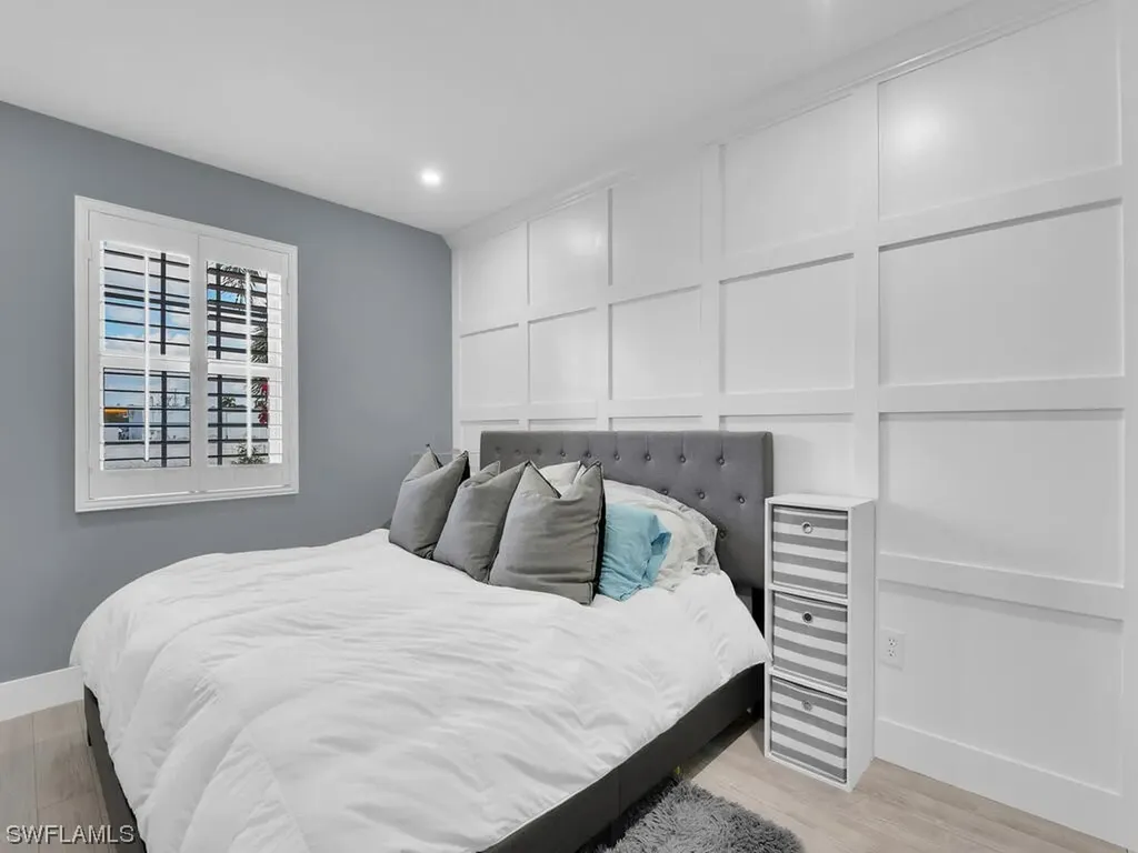 123 1st Street Naples FL 34113