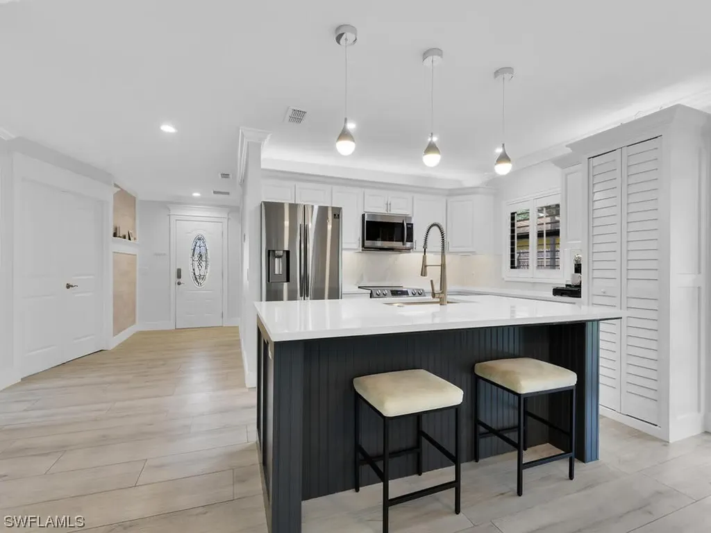 123 1st Street Naples FL 34113