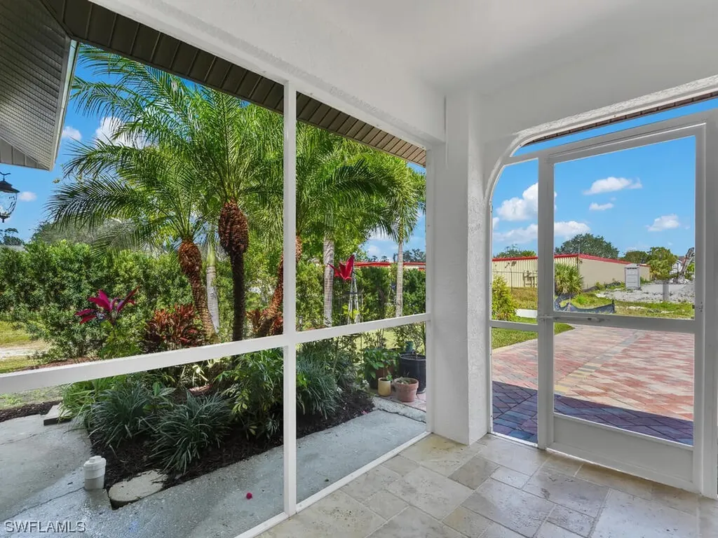 123 1st Street Naples FL 34113
