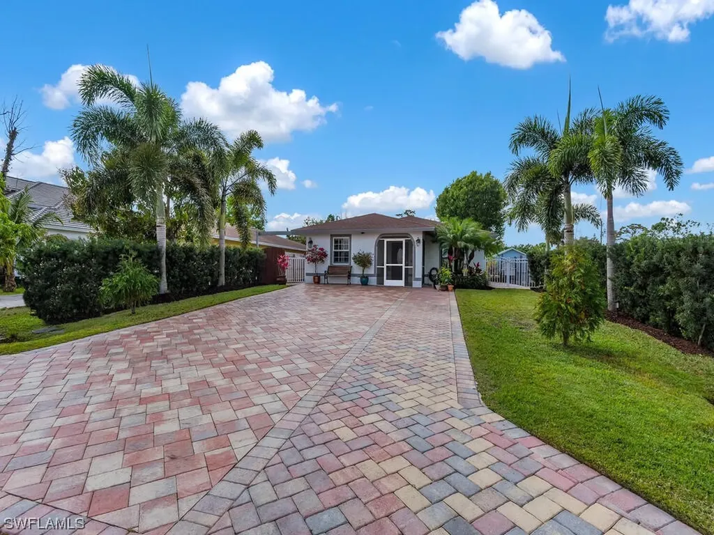 123 1st Street Naples FL 34113