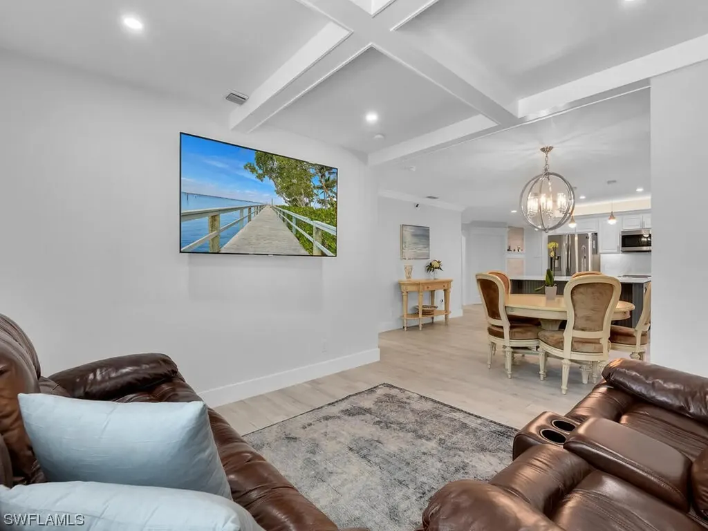 123 1st Street Naples FL 34113