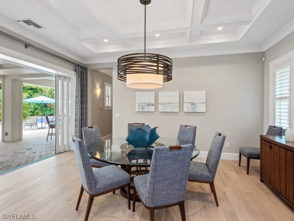 539 Rudder Road Naples FL 34102
