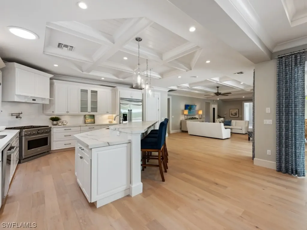 539 Rudder Road Naples FL 34102