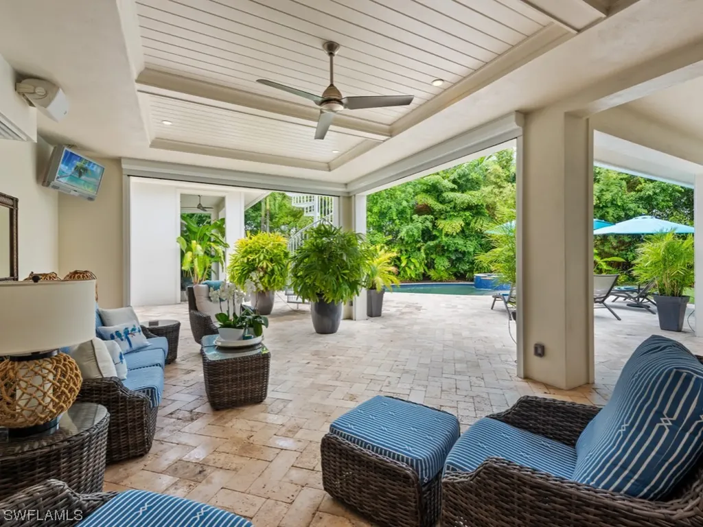 539 Rudder Road Naples FL 34102