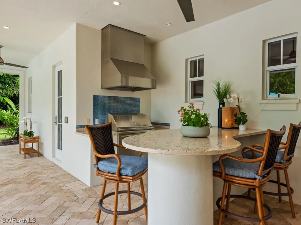 539 Rudder Road Naples FL 34102