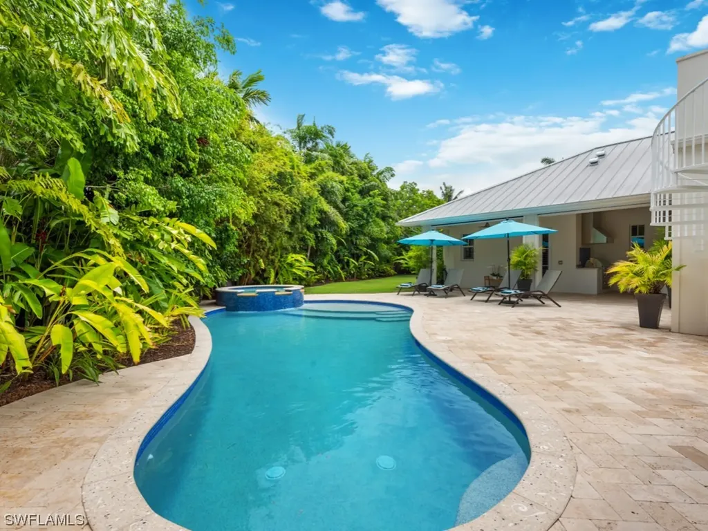 539 Rudder Road Naples FL 34102
