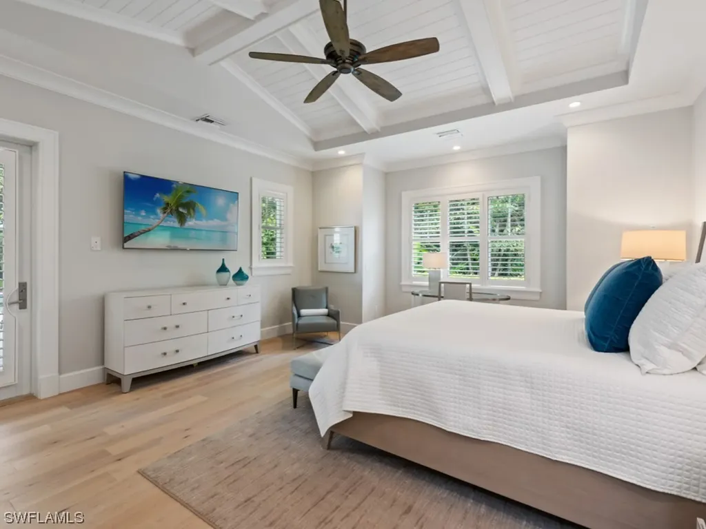 539 Rudder Road Naples FL 34102