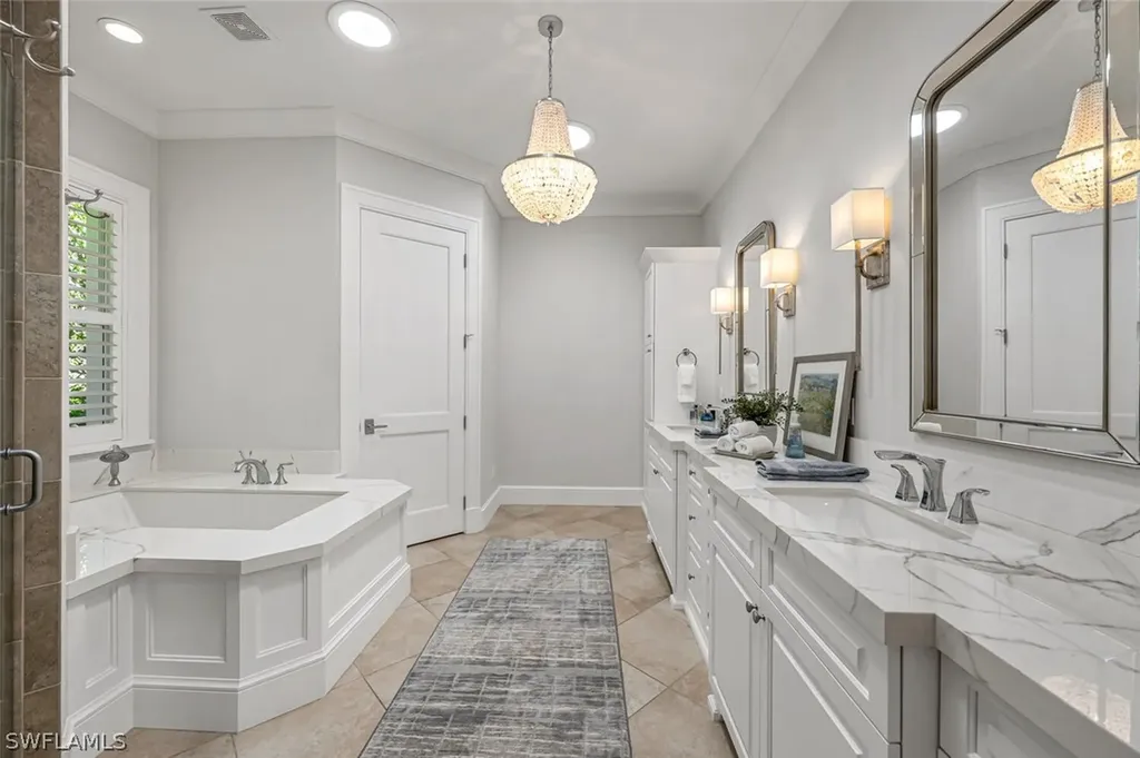 539 Rudder Road Naples FL 34102