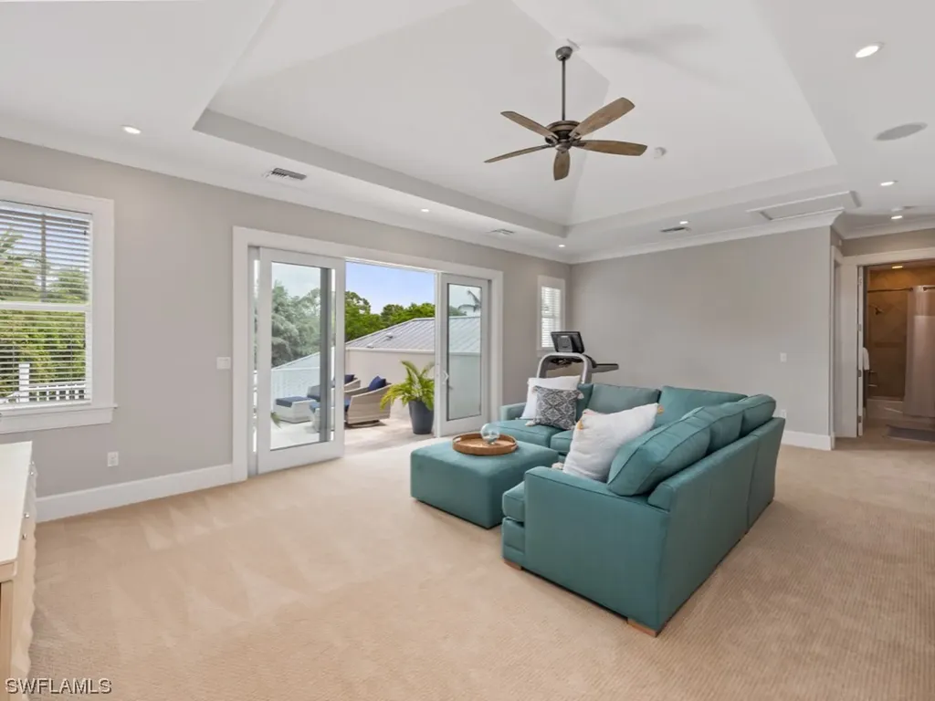 539 Rudder Road Naples FL 34102