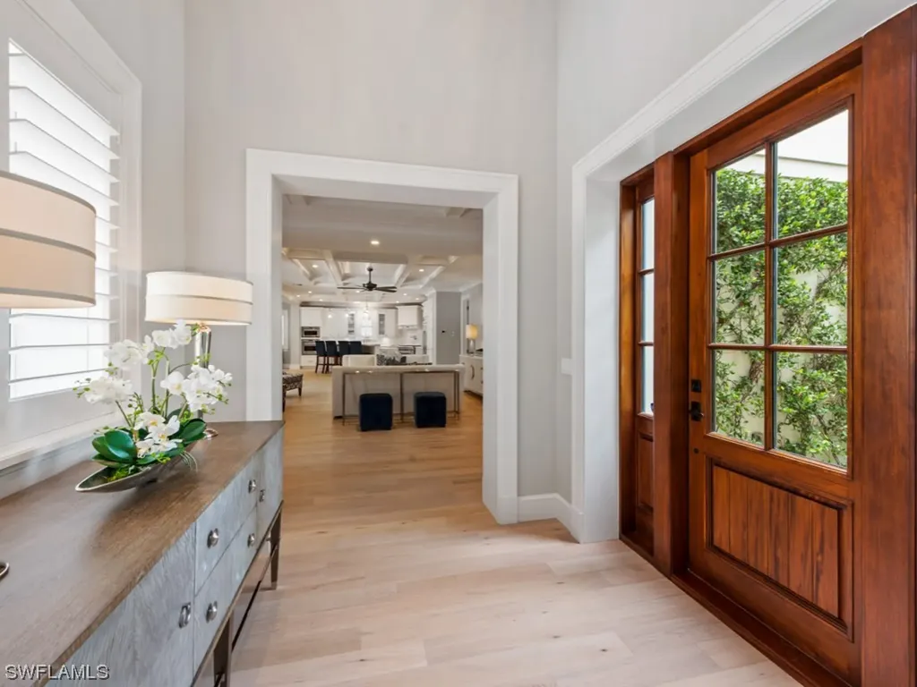 539 Rudder Road Naples FL 34102