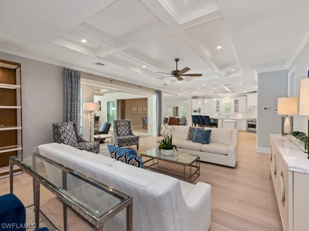 539 Rudder Road Naples FL 34102